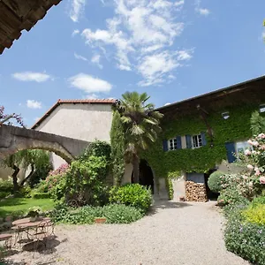 Le Clos Du Perret Frühstückspension