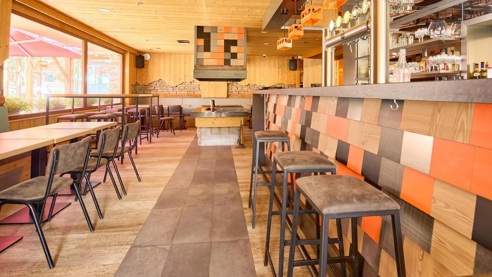 Hotel Base Camp Lodge - Les 2 Alpes 莱德萨阿尔卑斯