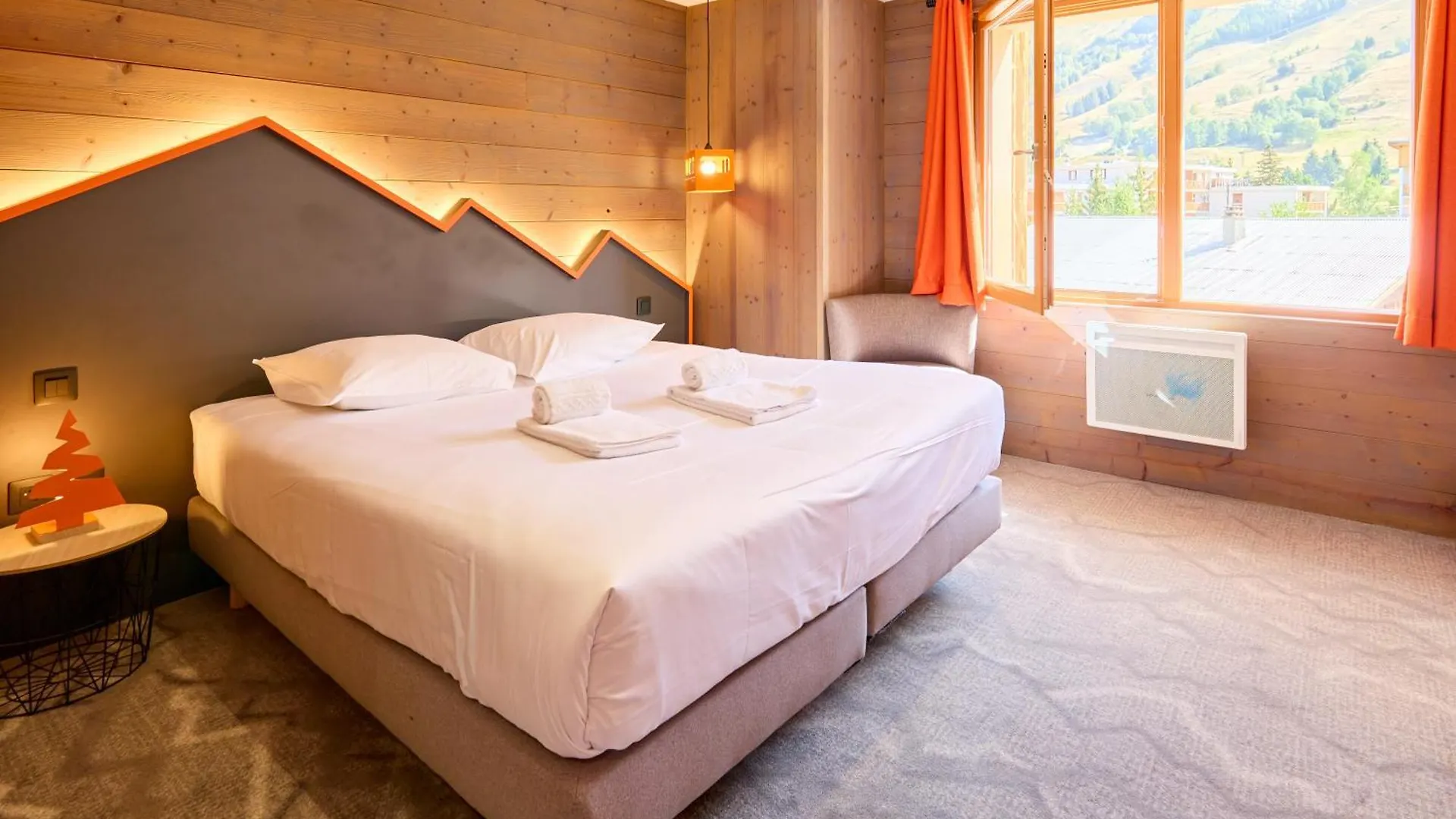Hotel Base Camp Lodge - Les 2 Alpes 莱德萨阿尔卑斯