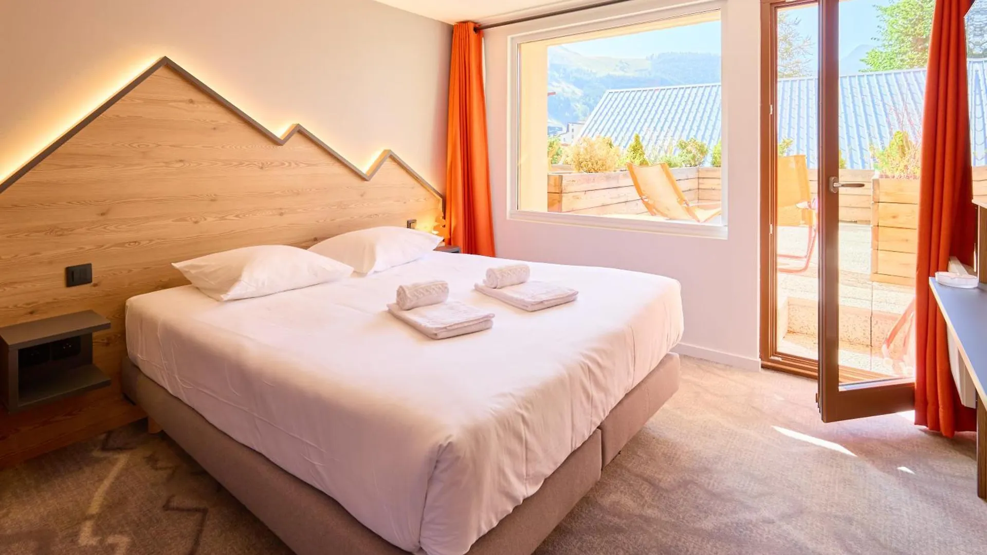 Hotel Base Camp Lodge - Les 2 Alpes 莱德萨阿尔卑斯